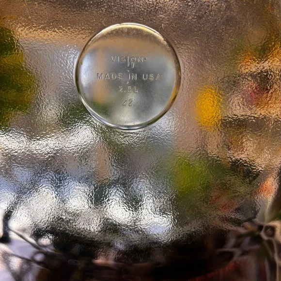 Pyrex Corning Vision cranberry tempered glass 2.5 L pot with lid - Picture 9 of 9